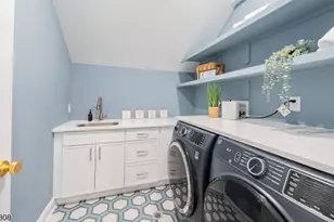 4 Berkeley Rd, Maplewood, NJ 07040 - Photo 30