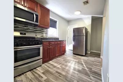 20 Yates Ave, Newark, NJ 07112 - Photo 2