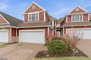 15 Turnberry Ln, Hardyston Township, NJ 07419 - Photo 2