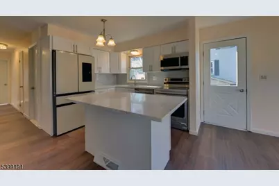 90 Dewey St, Bloomfield, NJ 07003 - Photo 10