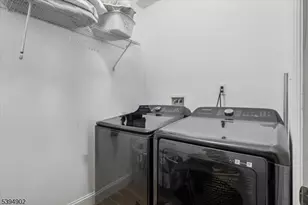 668 Jefferson Ave, Elizabeth, NJ 07201 - Photo 18