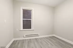 221 Wilkinson Ave, Jersey City, NJ 07305 - Photo 36