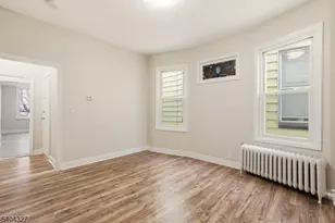 221 Wilkinson Ave, Jersey City, NJ 07305 - Photo 34