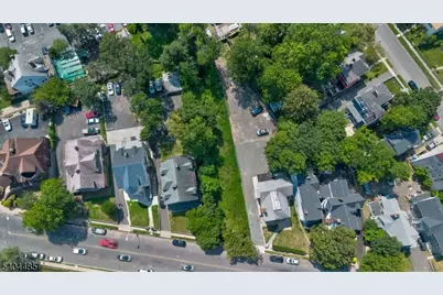 65 Washington St, East Orange, NJ 07017 - Photo 4