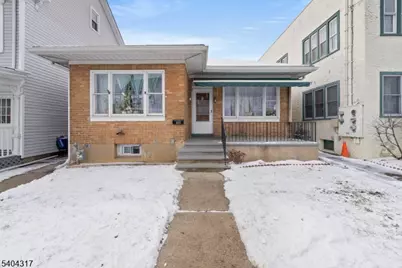 392 Lincoln St, Phillipsburg, NJ 08865 - Photo 1