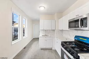 366 Badger Ave, Newark, NJ 07112 - Photo 40