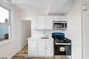 366 Badger Ave, Newark, NJ 07112 - Photo 36