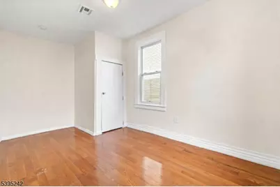366 Badger Ave, Newark, NJ 07112 - Photo 8