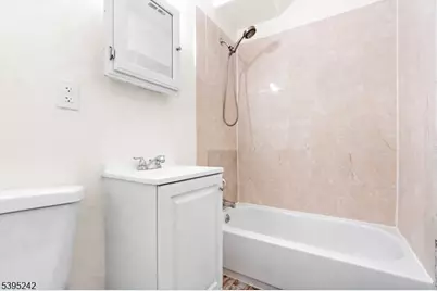 366 Badger Ave, Newark, NJ 07112 - Photo 18