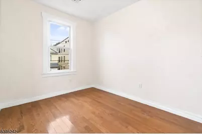 366 Badger Ave, Newark, NJ 07112 - Photo 6