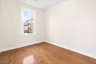 366 Badger Ave, Newark, NJ 07112 - Photo 6