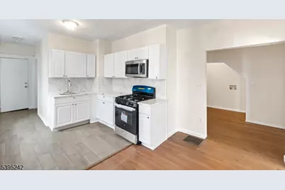 366 Badger Ave, Newark, NJ 07112 - Photo 38