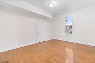 366 Badger Ave, Newark, NJ 07112 - Photo 16