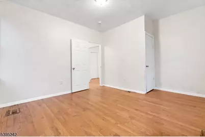 366 Badger Ave, Newark, NJ 07112 - Photo 24