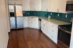 1055 River Rd, Edgewater, NJ 07020 - Photo 2