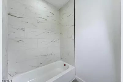 75 Washington St, East Orange, NJ 07017 - Photo 12