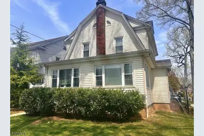 401 Woodland Ave, Roselle Park, NJ 07204 - Photo 2