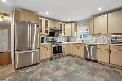 2389 Steuben St, Union Township, NJ 07083 - Photo 10