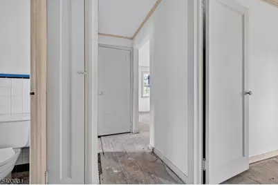 400 Douglas Rd, Roselle, NJ 07203 - Photo 12