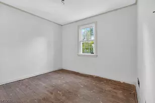 400 Douglas Rd, Roselle, NJ 07203 - Photo 10