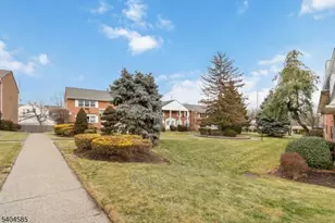 25 River Rd, Nutley Twp., NJ 07110 - Photo 14