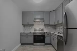 188 Park St, East Orange, NJ 07017 - Photo 2