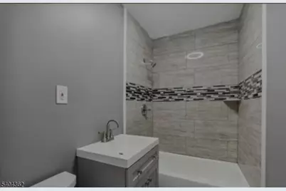 188 Park St, East Orange, NJ 07017 - Photo 4