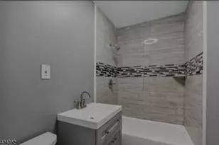 188 Park St, East Orange, NJ 07017 - Photo 4