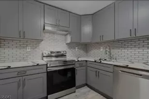 188 Park St, East Orange, NJ 07017 - Photo 1