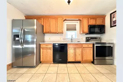 24 Sycamore St #1, Sussex, NJ 07461 - Photo 4