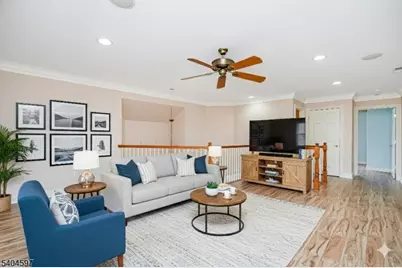 35 Hancock Pl, Franklin Township, NJ 08873 - Photo 8