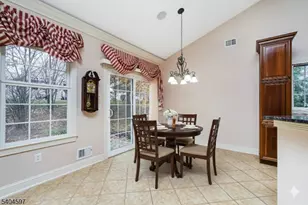 35 Hancock Pl, Franklin Township, NJ 08873 - Photo 22