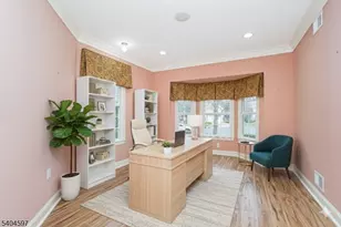 35 Hancock Pl, Franklin Township, NJ 08873 - Photo 6