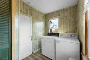 110 Mine St, Raritan Township, NJ 08822 - Photo 12