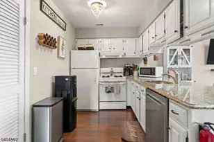 1 Onuma Ct, Vernon, NJ 07462 - Photo 12