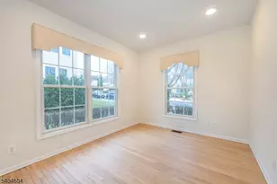 136 Hickory Hill Blvd, Totowa, NJ 07512 - Photo 8