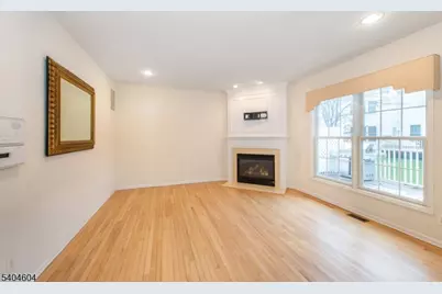 136 Hickory Hill Blvd #101, Totowa, NJ 07512 - Photo 16