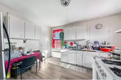 425-427 3rd Ave, Elizabeth, NJ 07206 - Photo 16