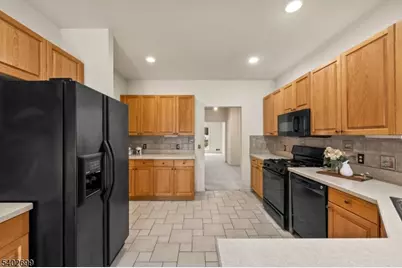 88 Louis Dr, Montville Township, NJ 07045 - Photo 10