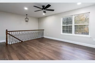 608 Dunn Cir, Bridgewater, NJ 08807 - Photo 4