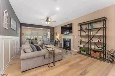 12 Barnett Road, Raritan Township, NJ 08822 - Photo 14