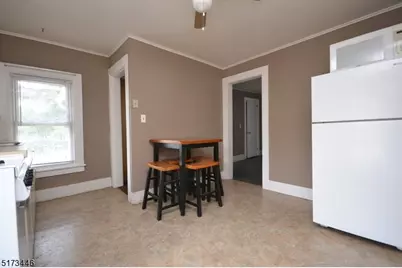 18 Washington St #2, Newton, NJ 07860 - Photo 2