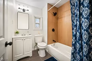 21 Eastern Pkwy, Newark, NJ 07106 - Photo 26