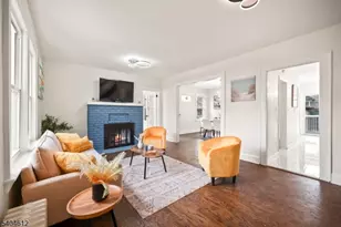 21 Eastern Pkwy, Newark, NJ 07106 - Photo 12