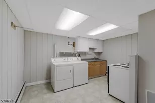 211 Reaville Rd, Raritan Township, NJ 08822 - Photo 30