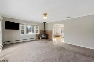 211 Reaville Rd, Raritan Township, NJ 08822 - Photo 8