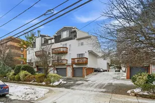 31 Fairmount Ave, Hackensack, NJ 07601 - Photo 2