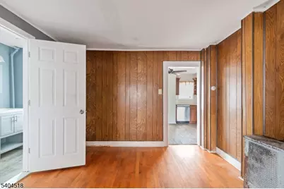 354 Hayward St, Orange, NJ 07050 - Photo 6