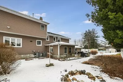 2 Eden Pl, Wayne, NJ 07470 - Photo 36