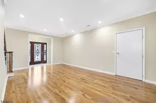 585 Mt Prospect Ave, Clifton, NJ 07012 - Photo 10